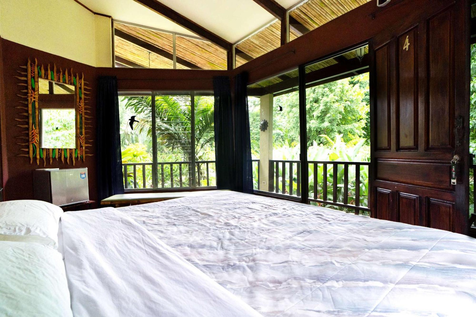 Heliconia Island Bed & Breakfast Las Horquetas Exterior photo
