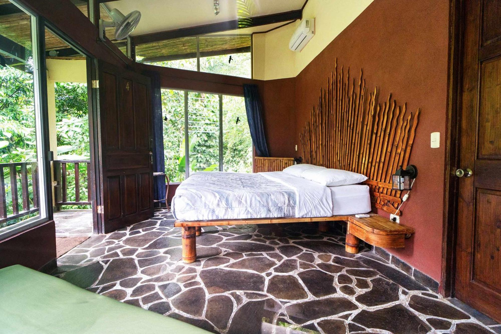 Heliconia Island Bed & Breakfast Las Horquetas Exterior photo