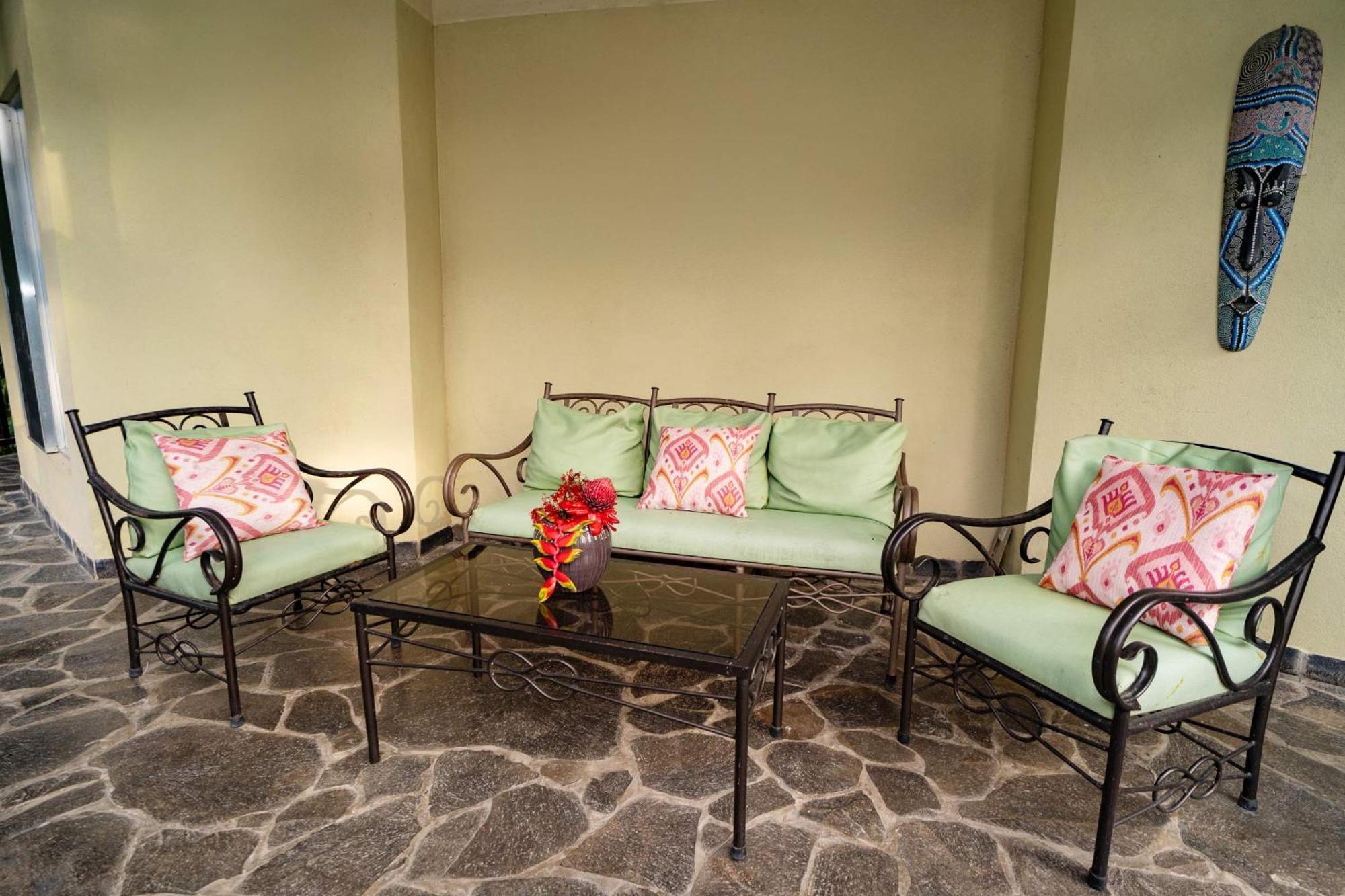 Heliconia Island Bed & Breakfast Las Horquetas Exterior photo