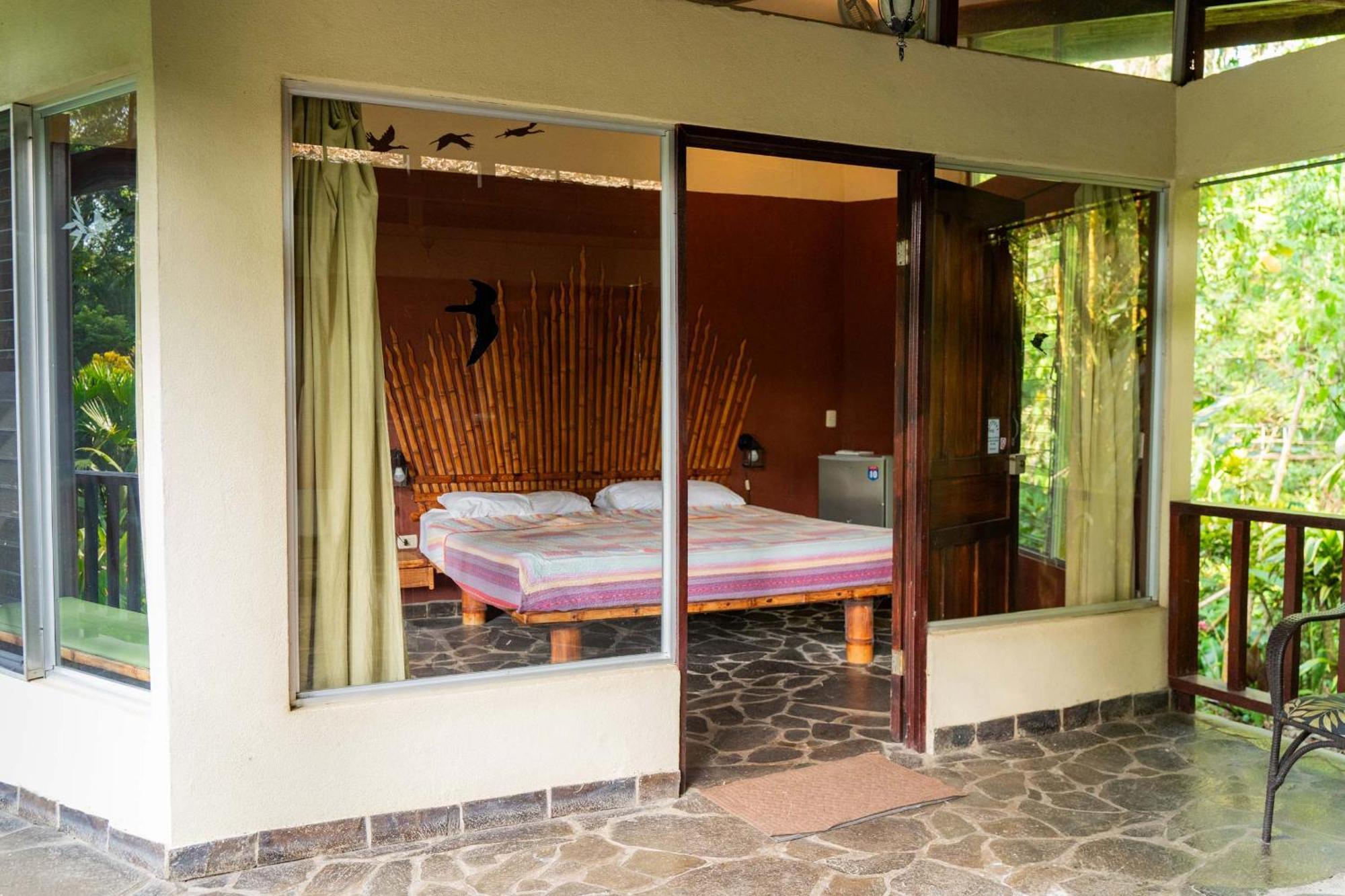 Heliconia Island Bed & Breakfast Las Horquetas Exterior photo