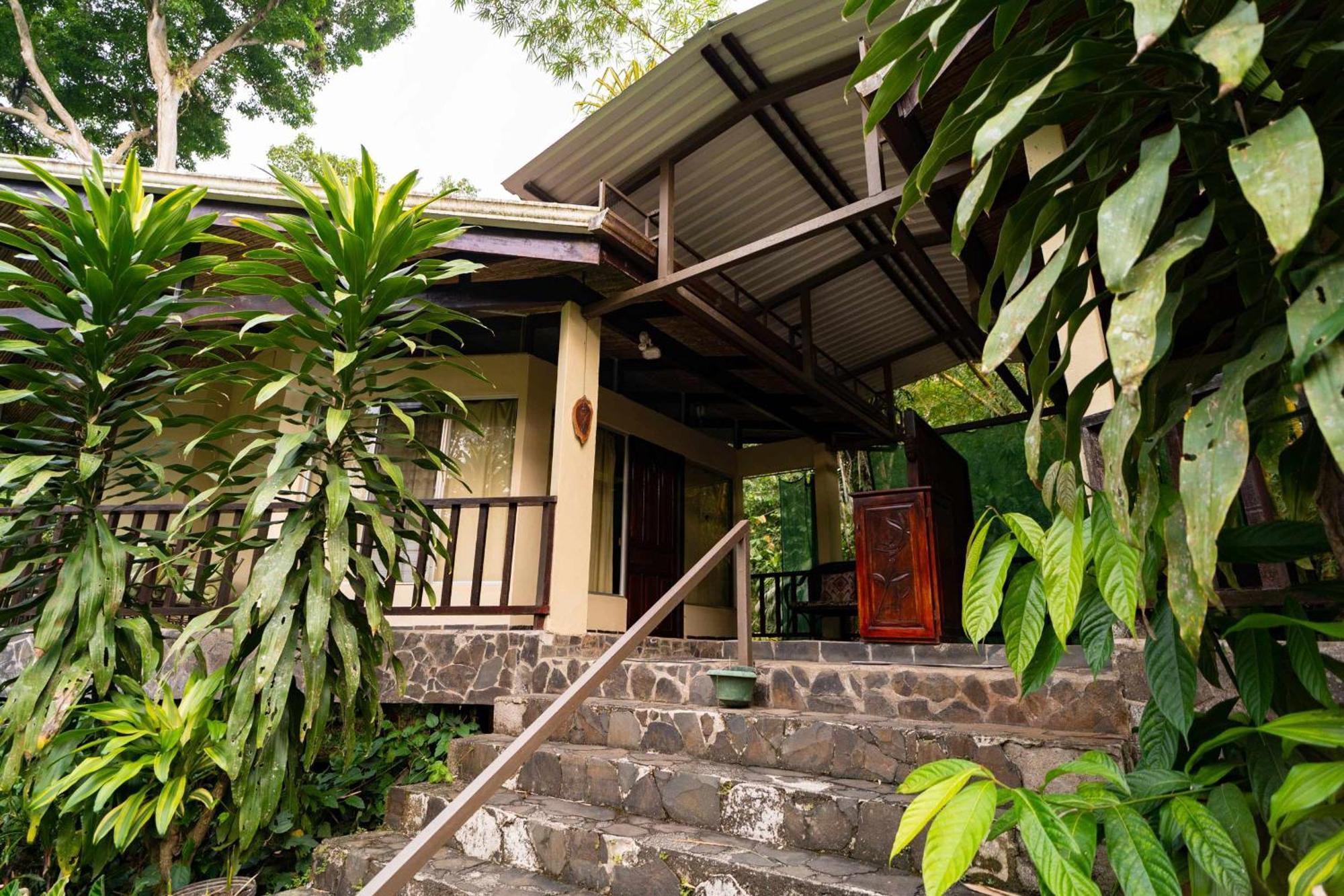 Heliconia Island Bed & Breakfast Las Horquetas Exterior photo