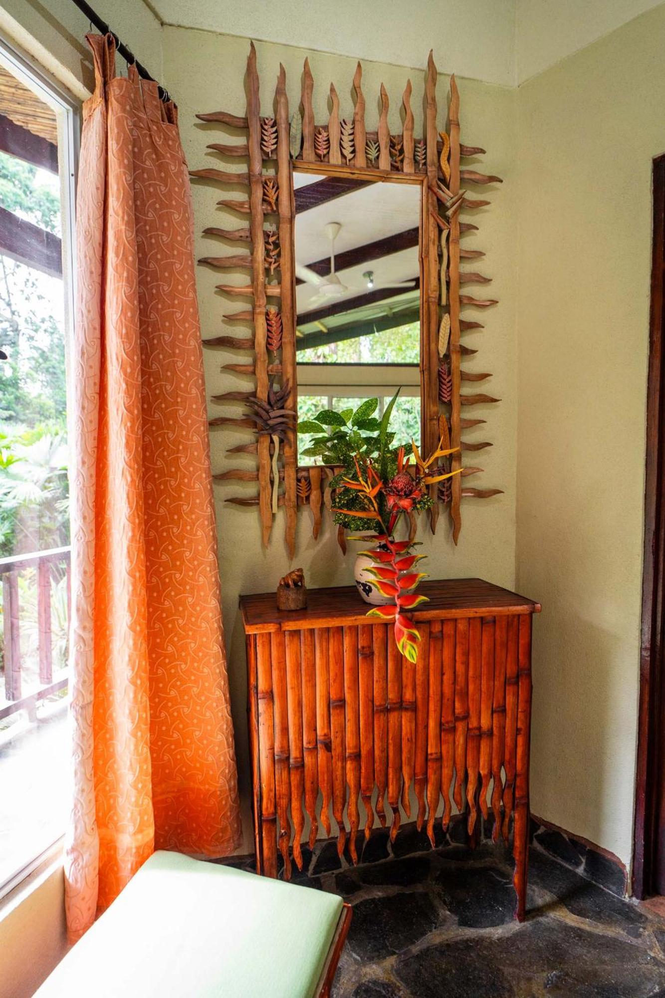 Heliconia Island Bed & Breakfast Las Horquetas Exterior photo