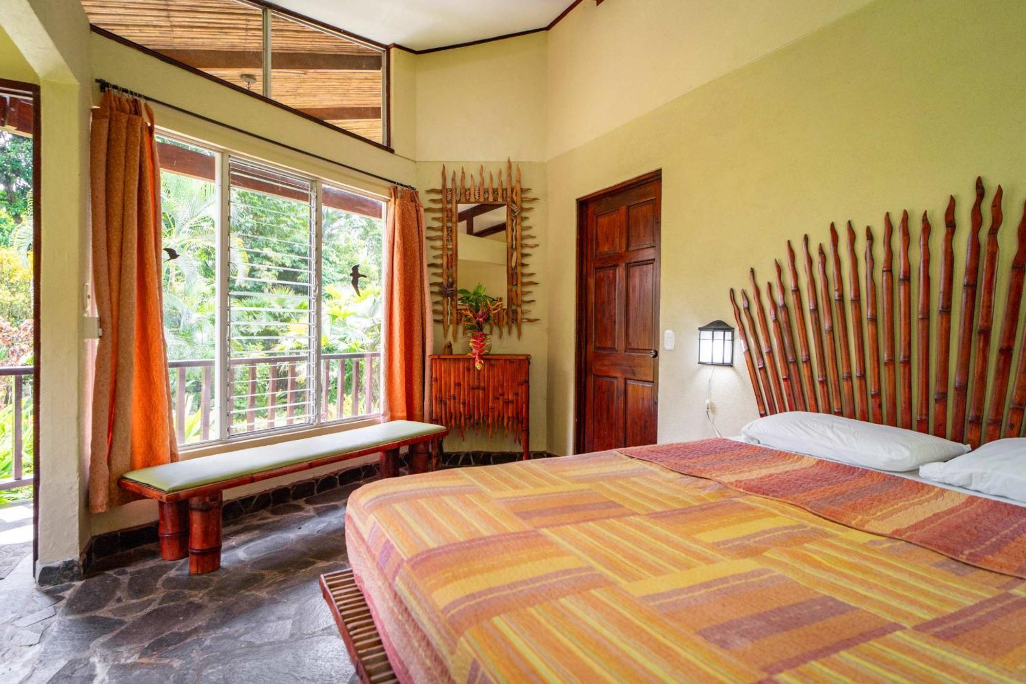 Heliconia Island Bed & Breakfast Las Horquetas Exterior photo