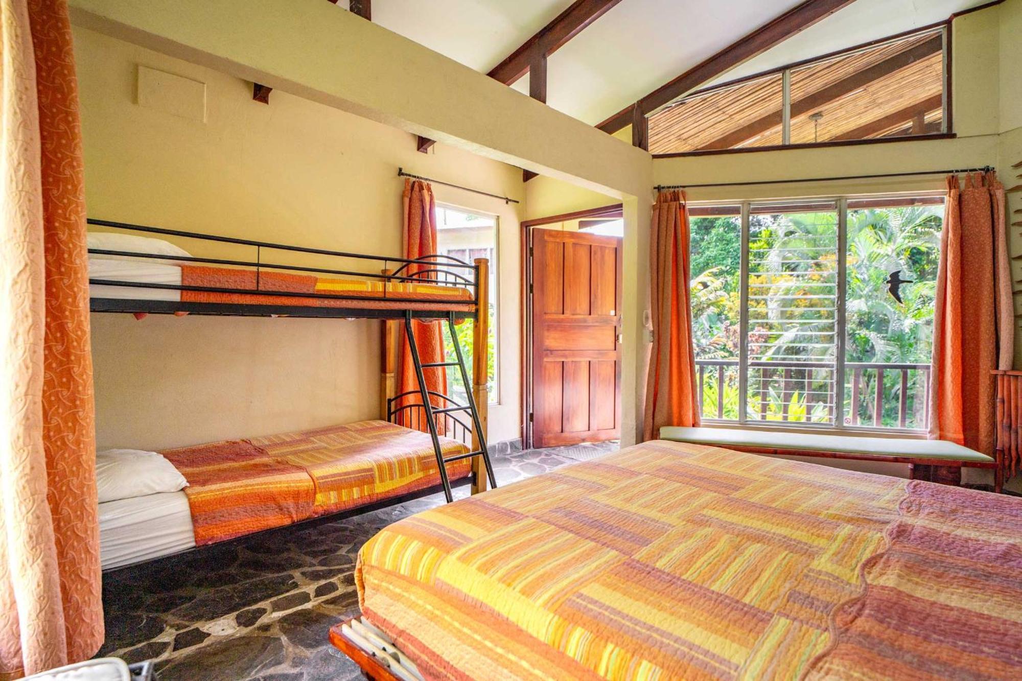 Heliconia Island Bed & Breakfast Las Horquetas Exterior photo
