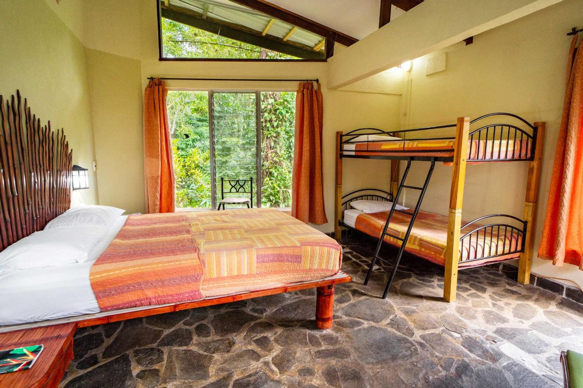 Heliconia Island Bed & Breakfast Las Horquetas Exterior photo