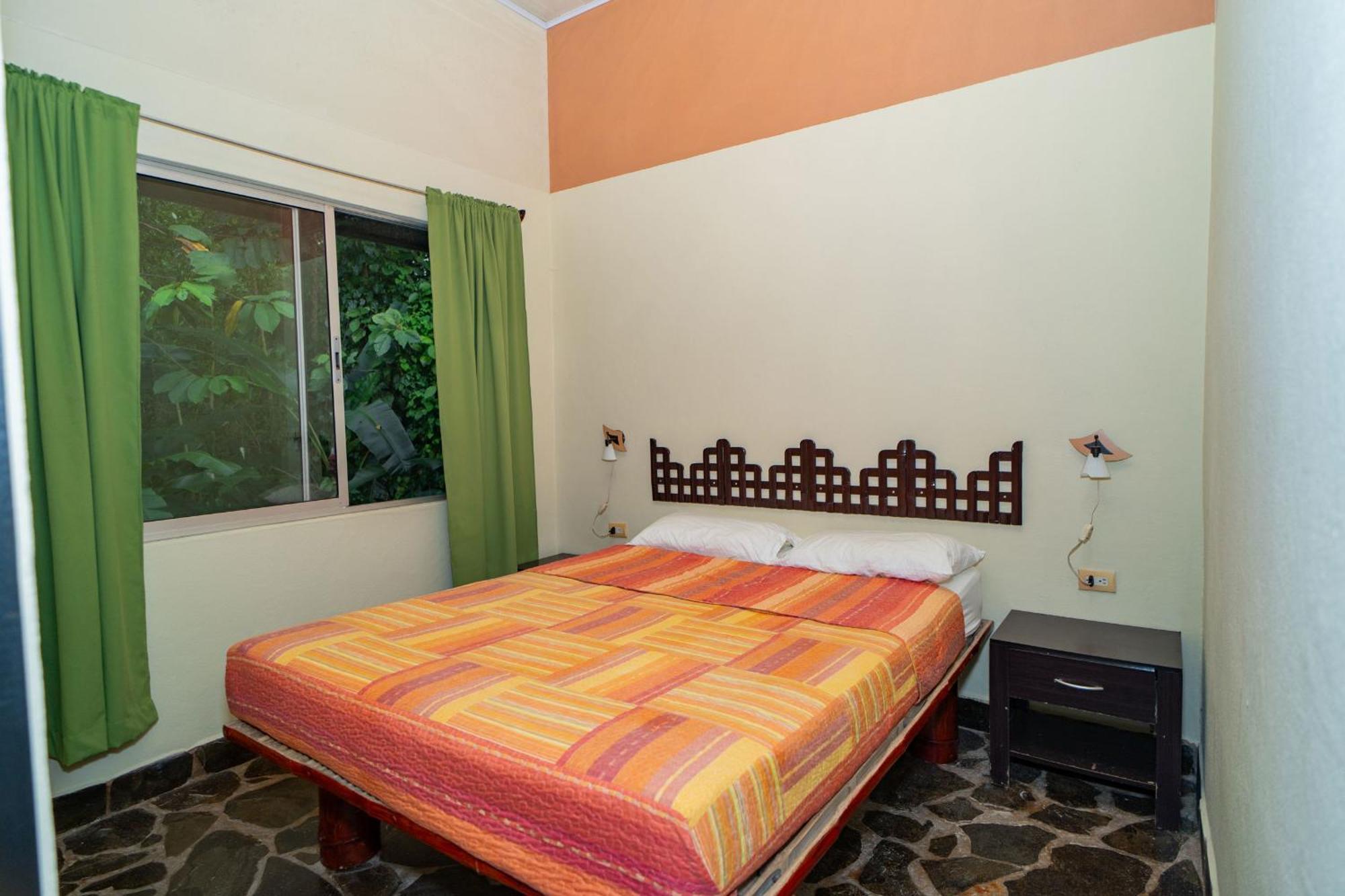 Heliconia Island Bed & Breakfast Las Horquetas Exterior photo