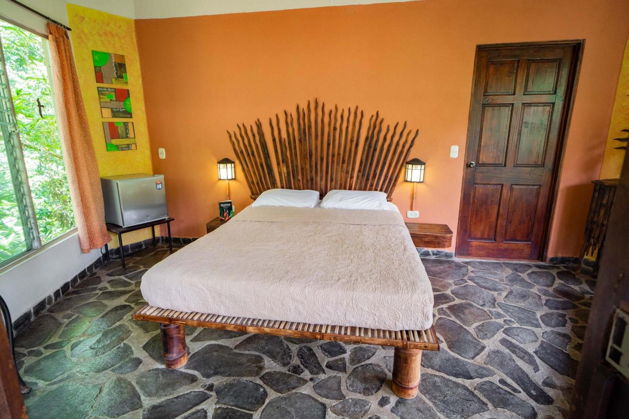 Heliconia Island Bed & Breakfast Las Horquetas Exterior photo