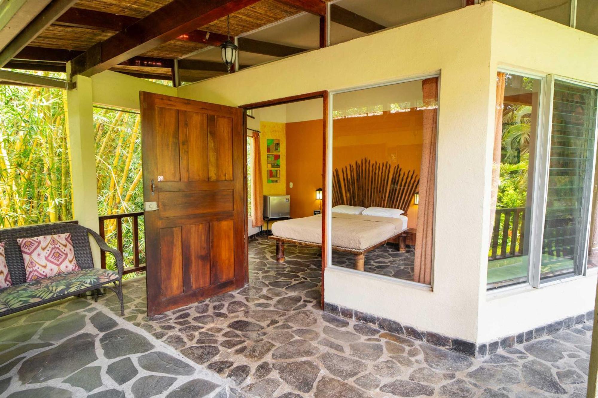 Heliconia Island Bed & Breakfast Las Horquetas Exterior photo